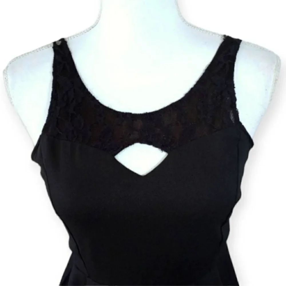 BLACK ROMPER SZ.S IN EXCELLENT USED CONDITION - Picture 2 of 4